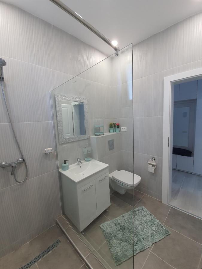 Apartament Lux Eika Navodari Bagian luar foto