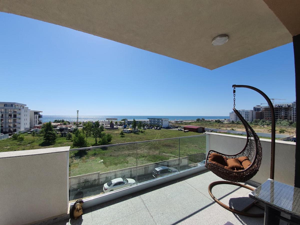 Apartament Lux Eika Navodari Bagian luar foto