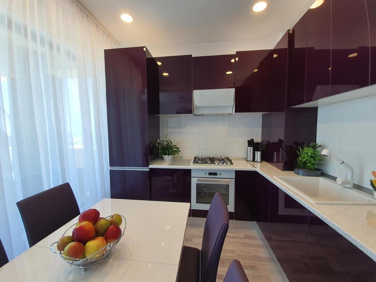 Apartament Lux Eika Navodari Bagian luar foto